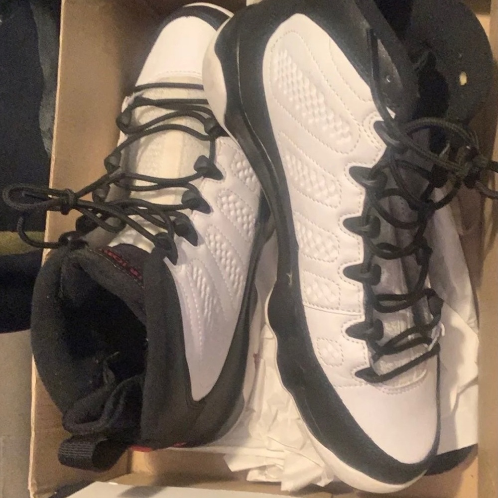 Air Jordan space jam 9’s